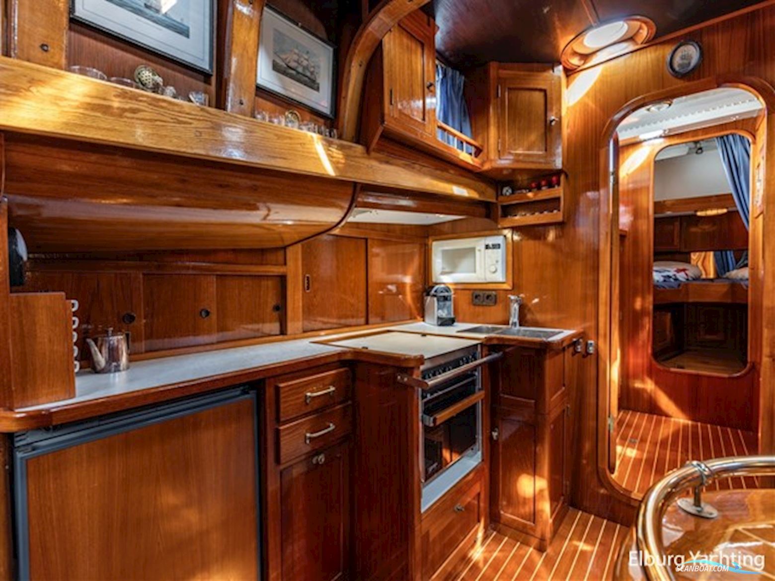 Pegasus II 16.71 - Vluchtschip