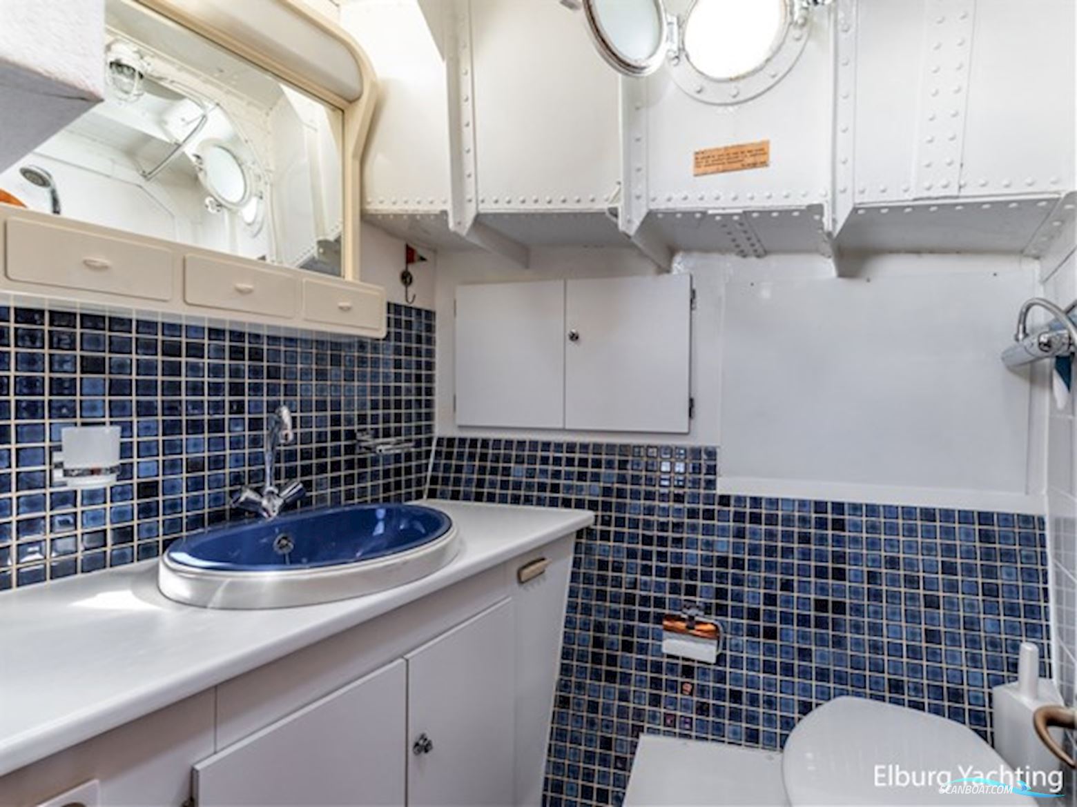 Pegasus II 16.71 - Vluchtschip