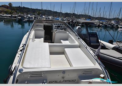 Performance Cruising 907 Motorboat 2003, with Volvo Penta engine, Greece