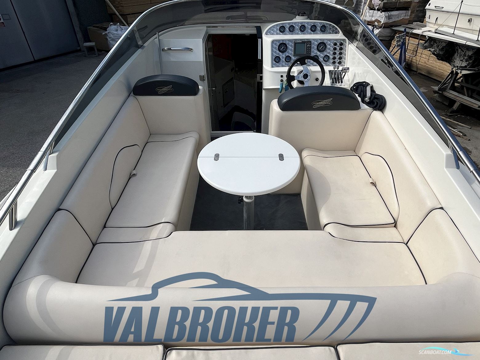 Performance Marine 907 Performance