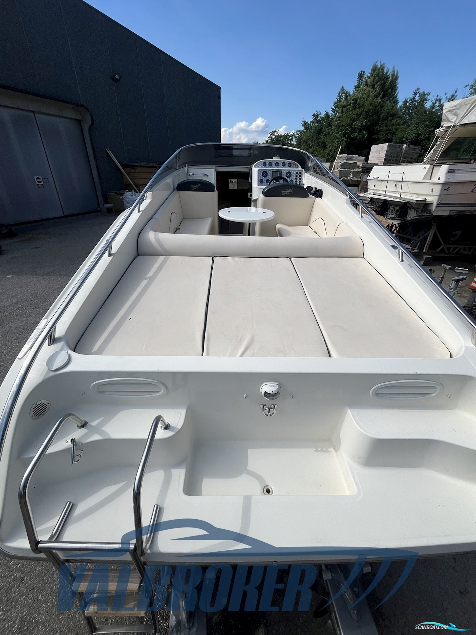 Performance Marine 907 Performance