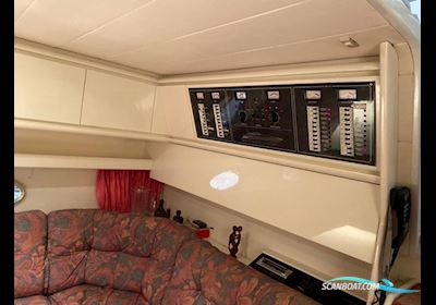 Pershing 40 Motorboat 1992, with Caterpillar 3208 engine, Italy