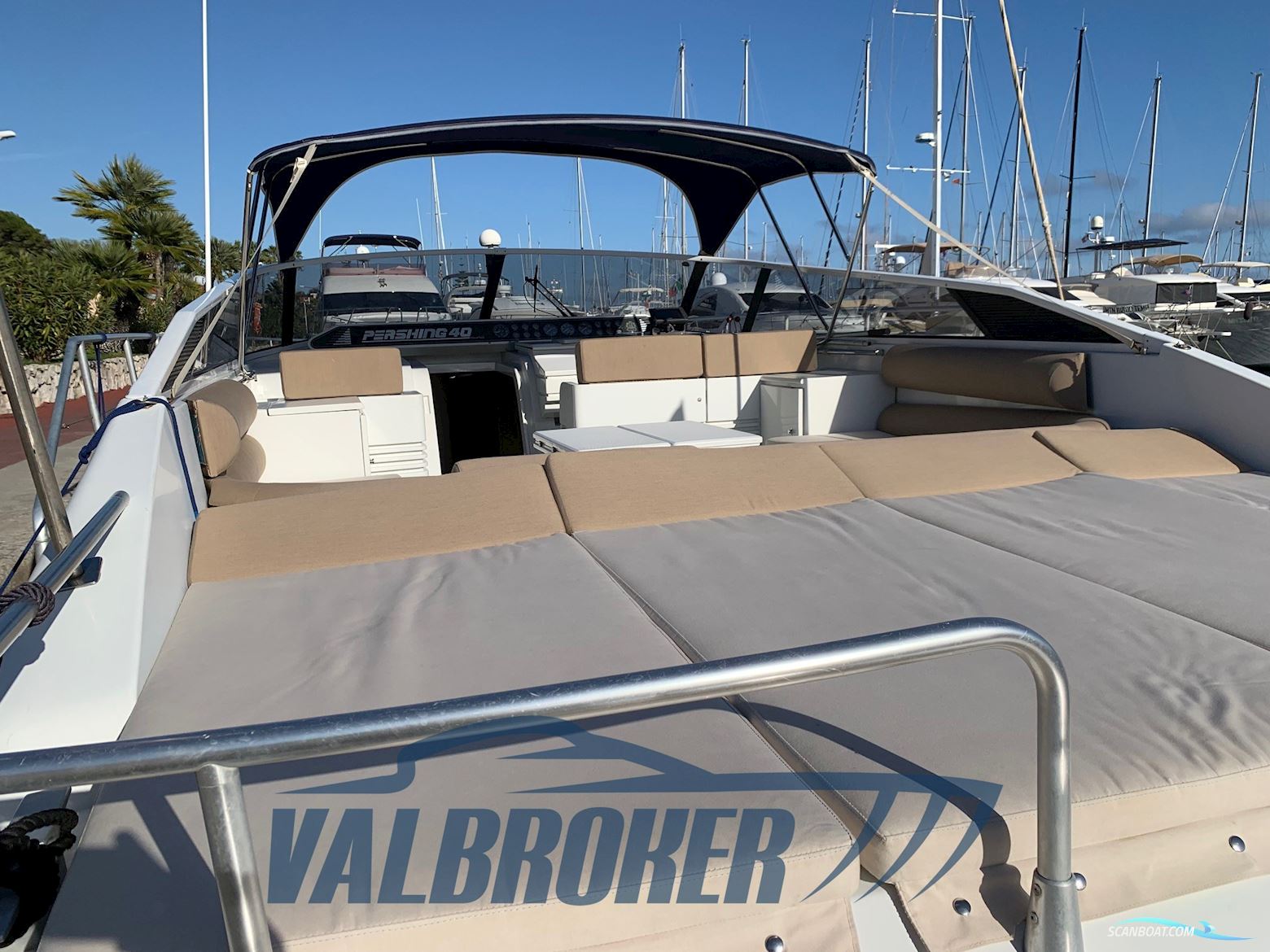 Pershing 40