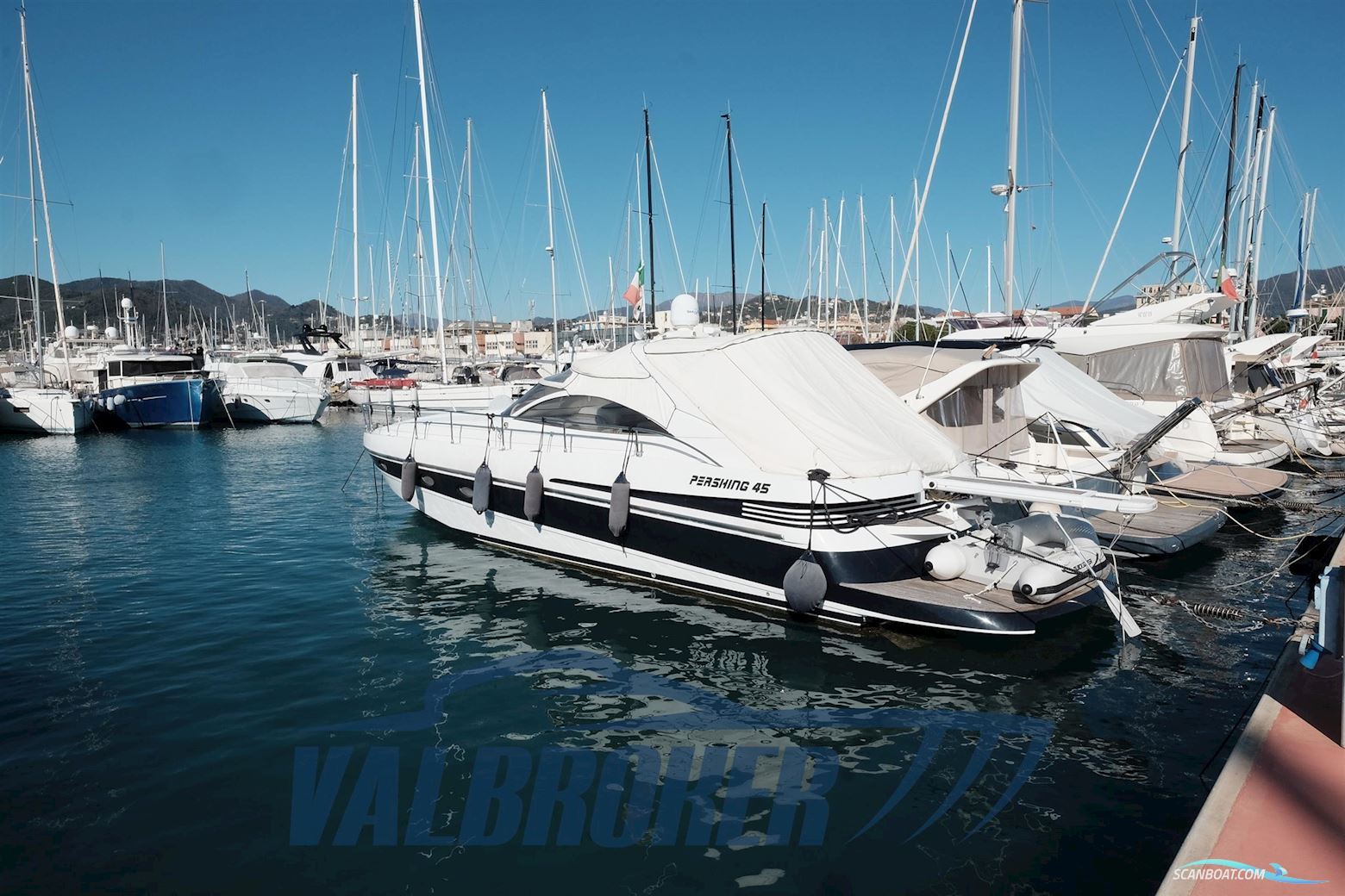 Pershing 45 Motorboat 2002, with Man engine, Italy