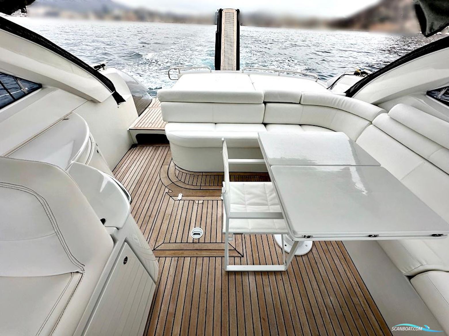 Pershing 50