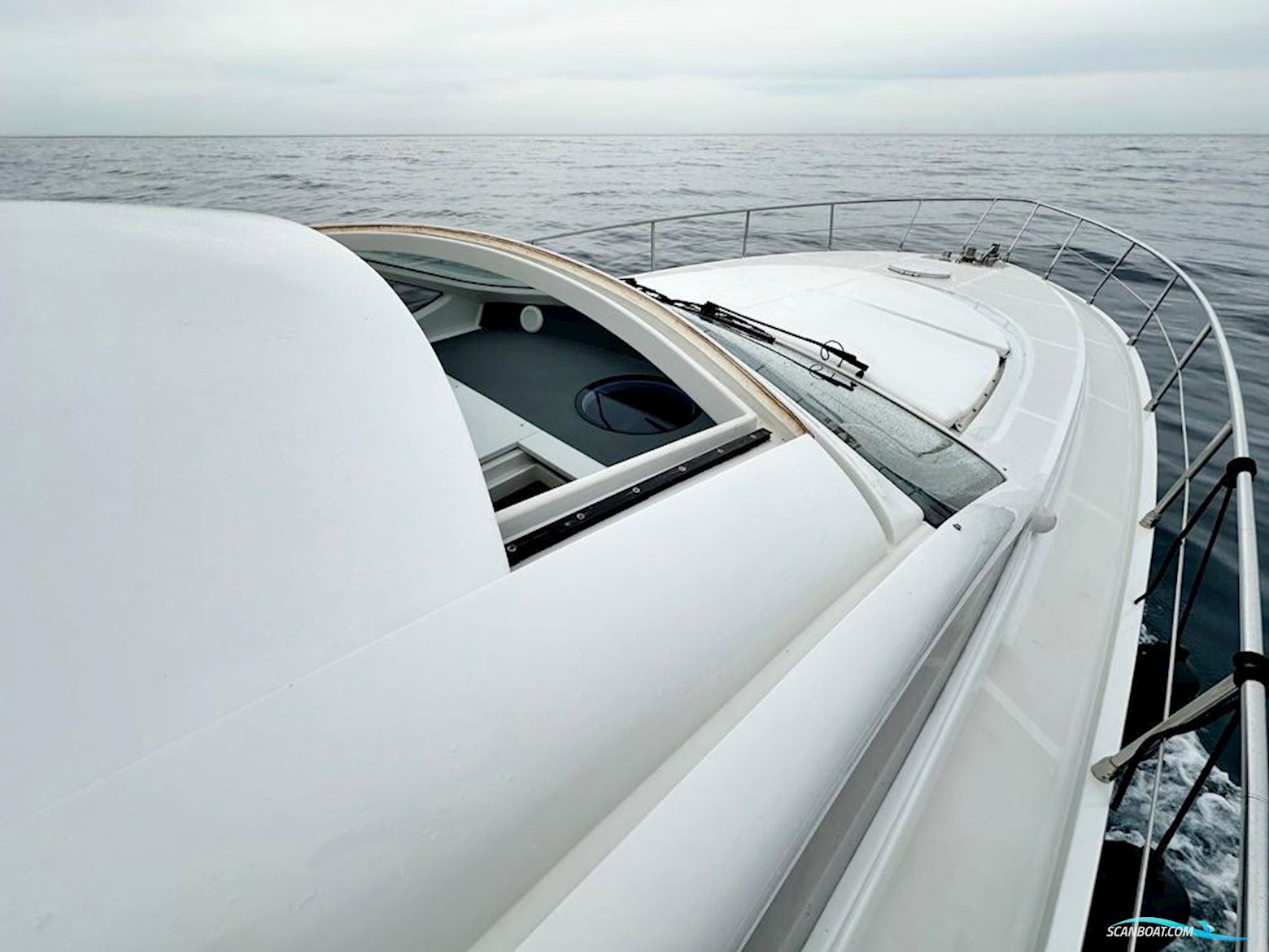 Pershing 50