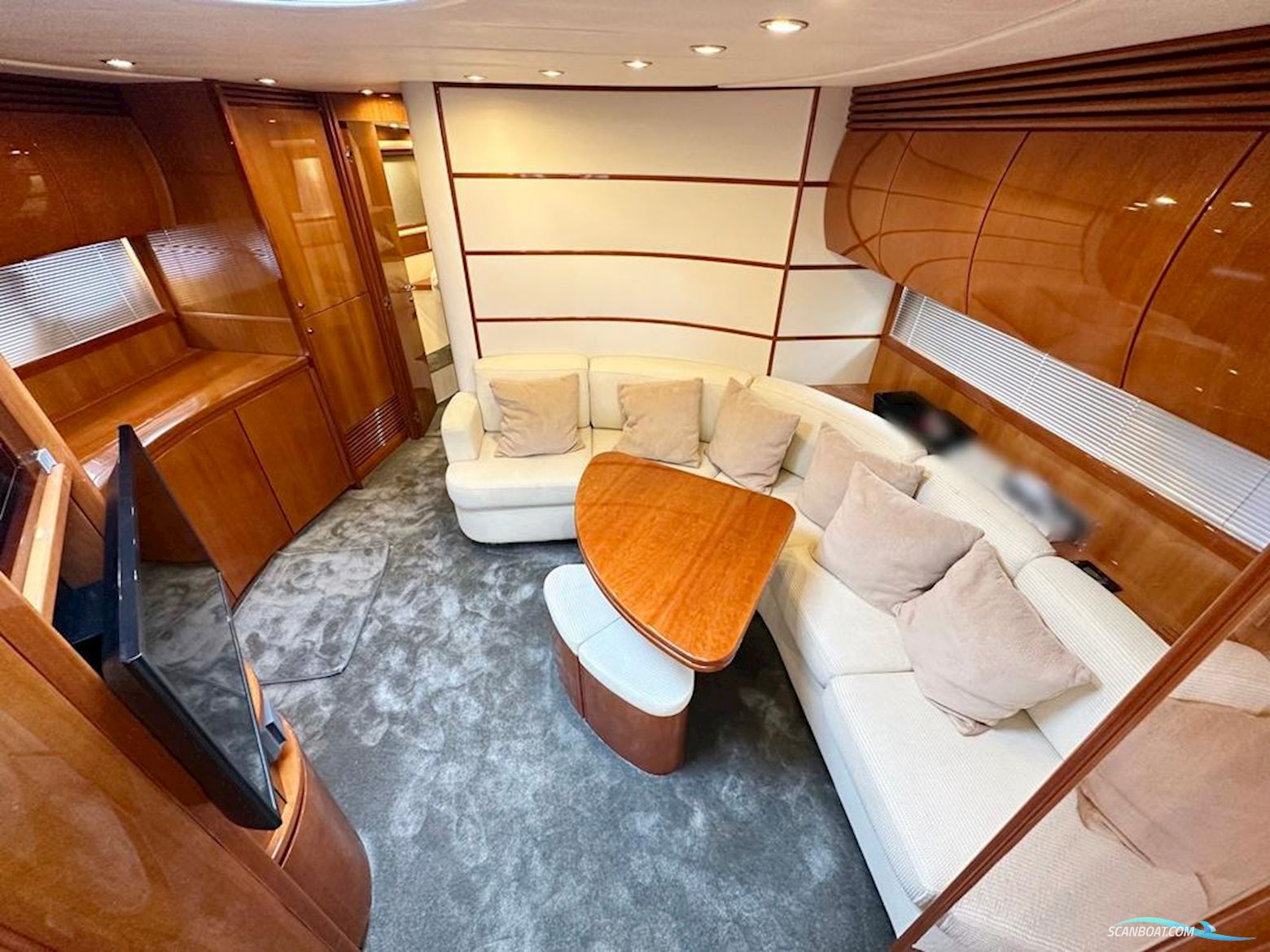 Pershing 50