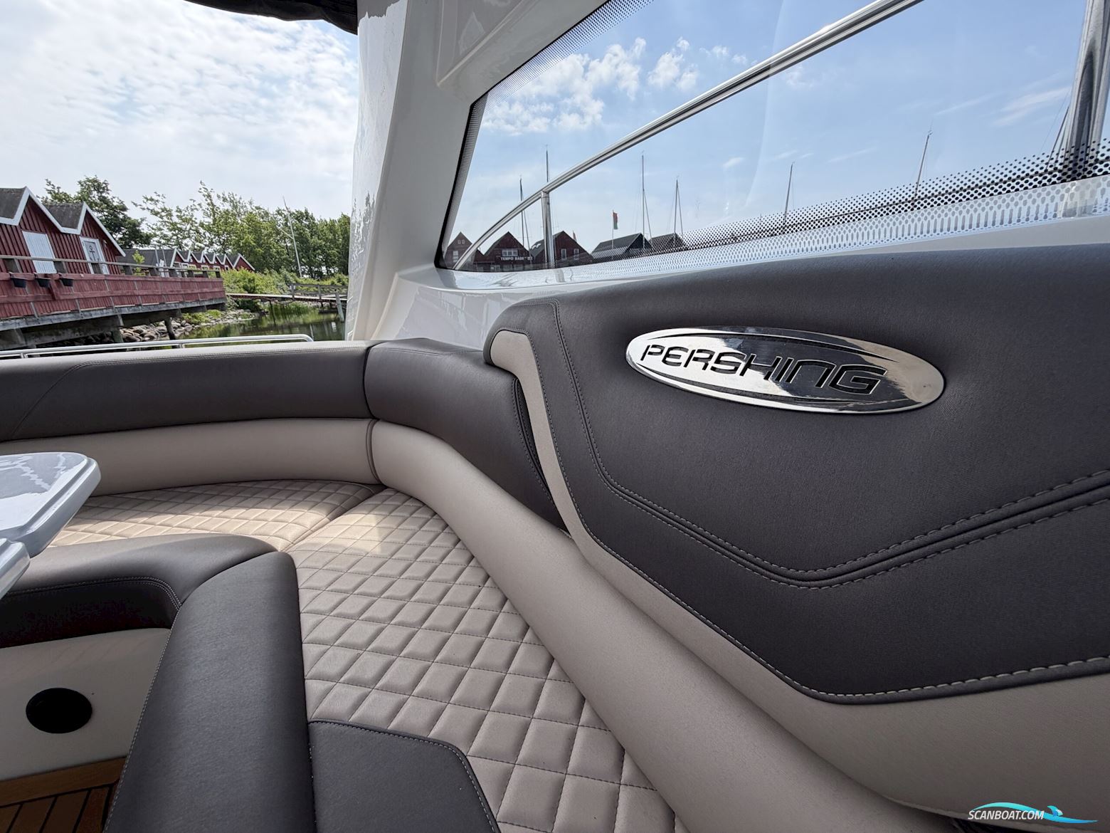 Pershing 52