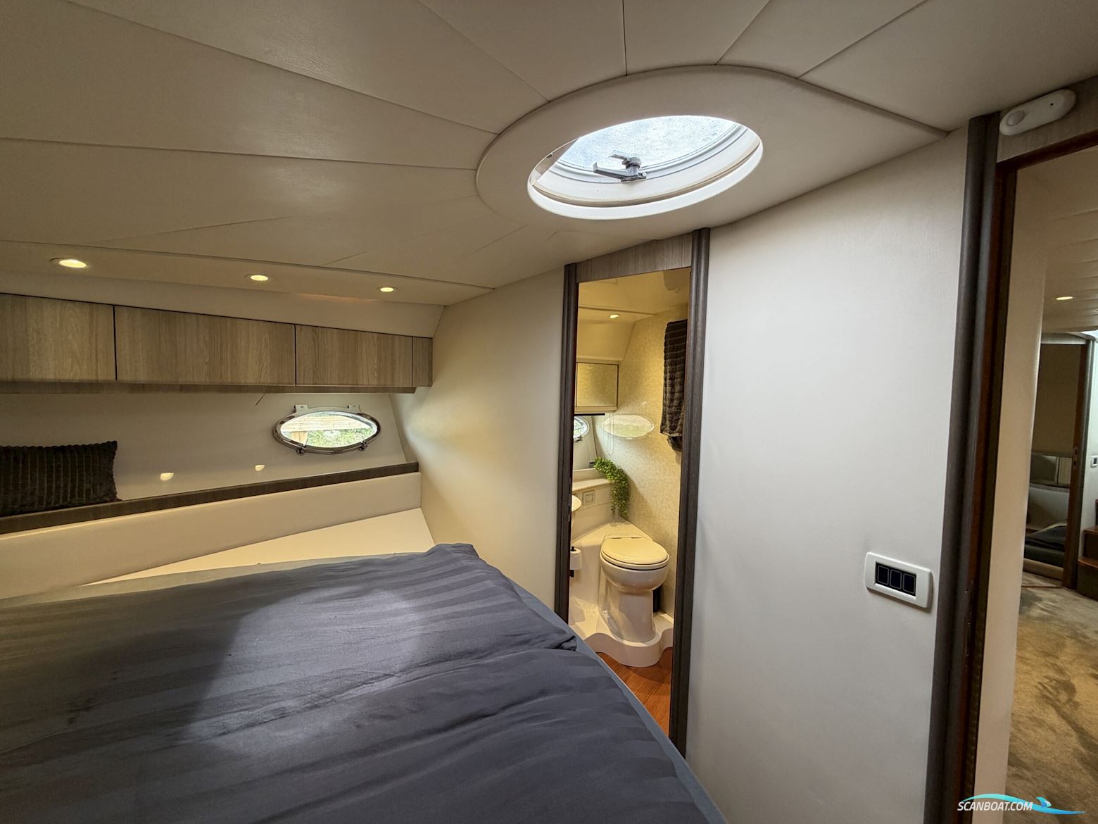 Pershing 52