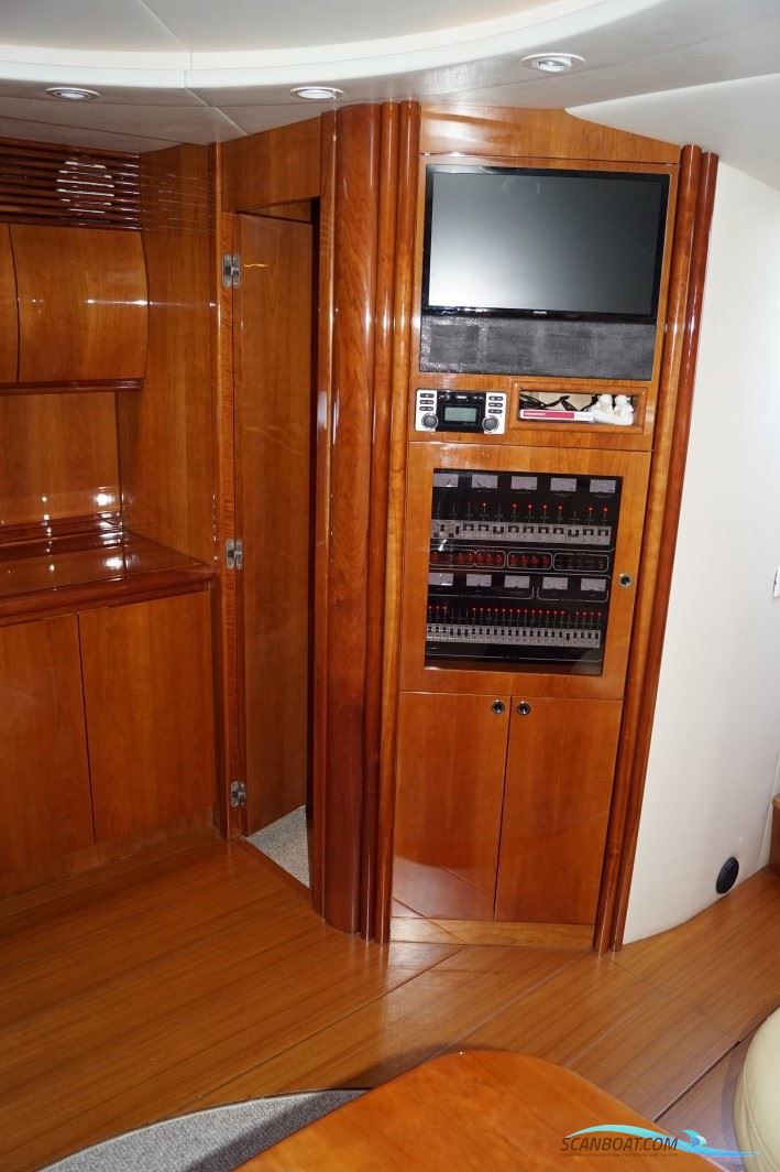 Pershing 54 - Unik Stand / Mint Conditon