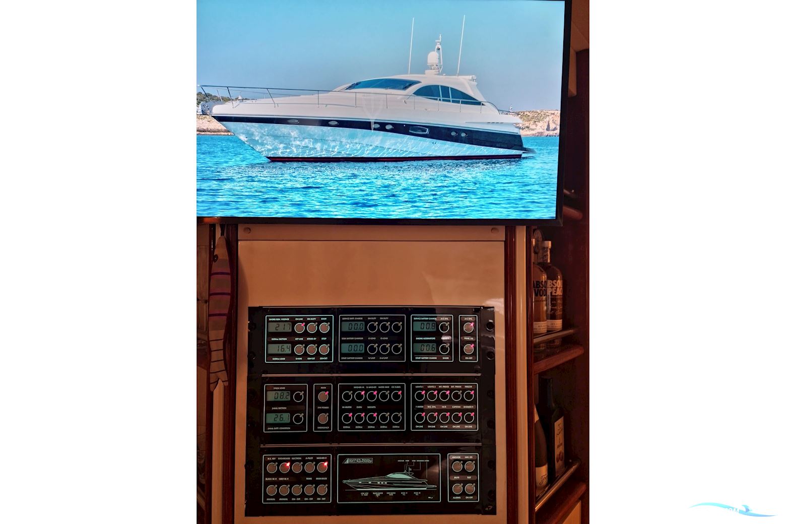 Pershing 65