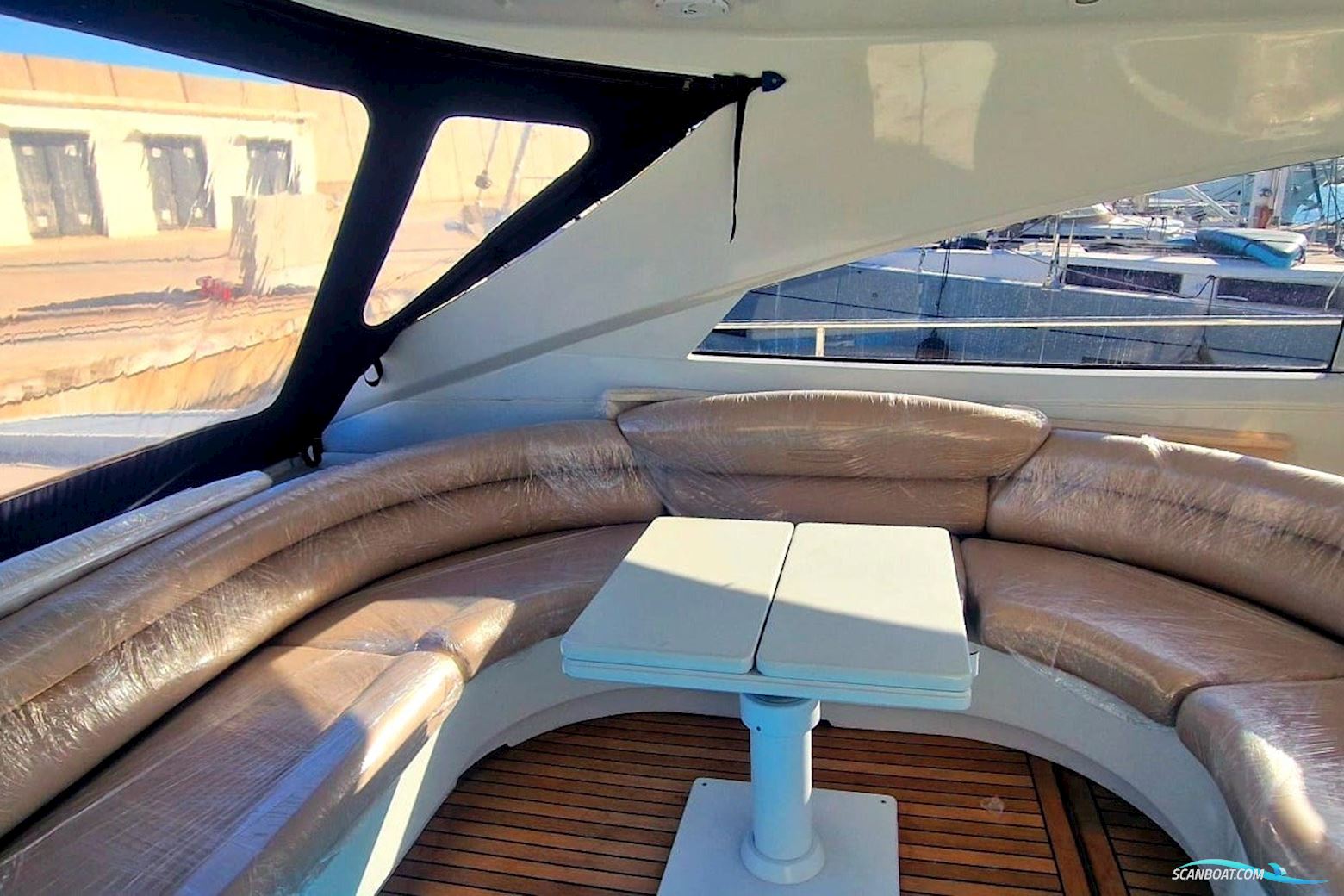 Pershing 65