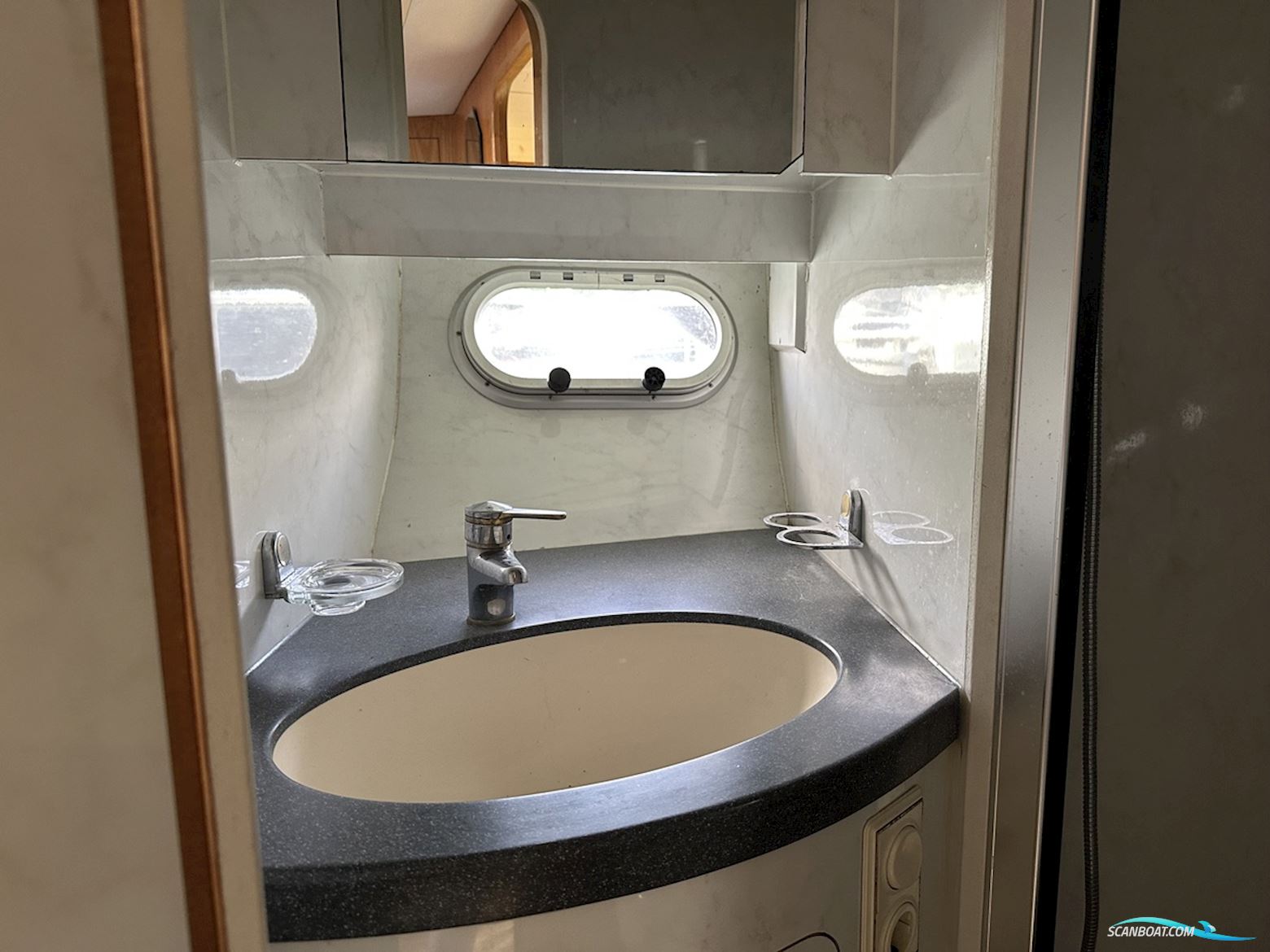 Pfeil 550 Fly