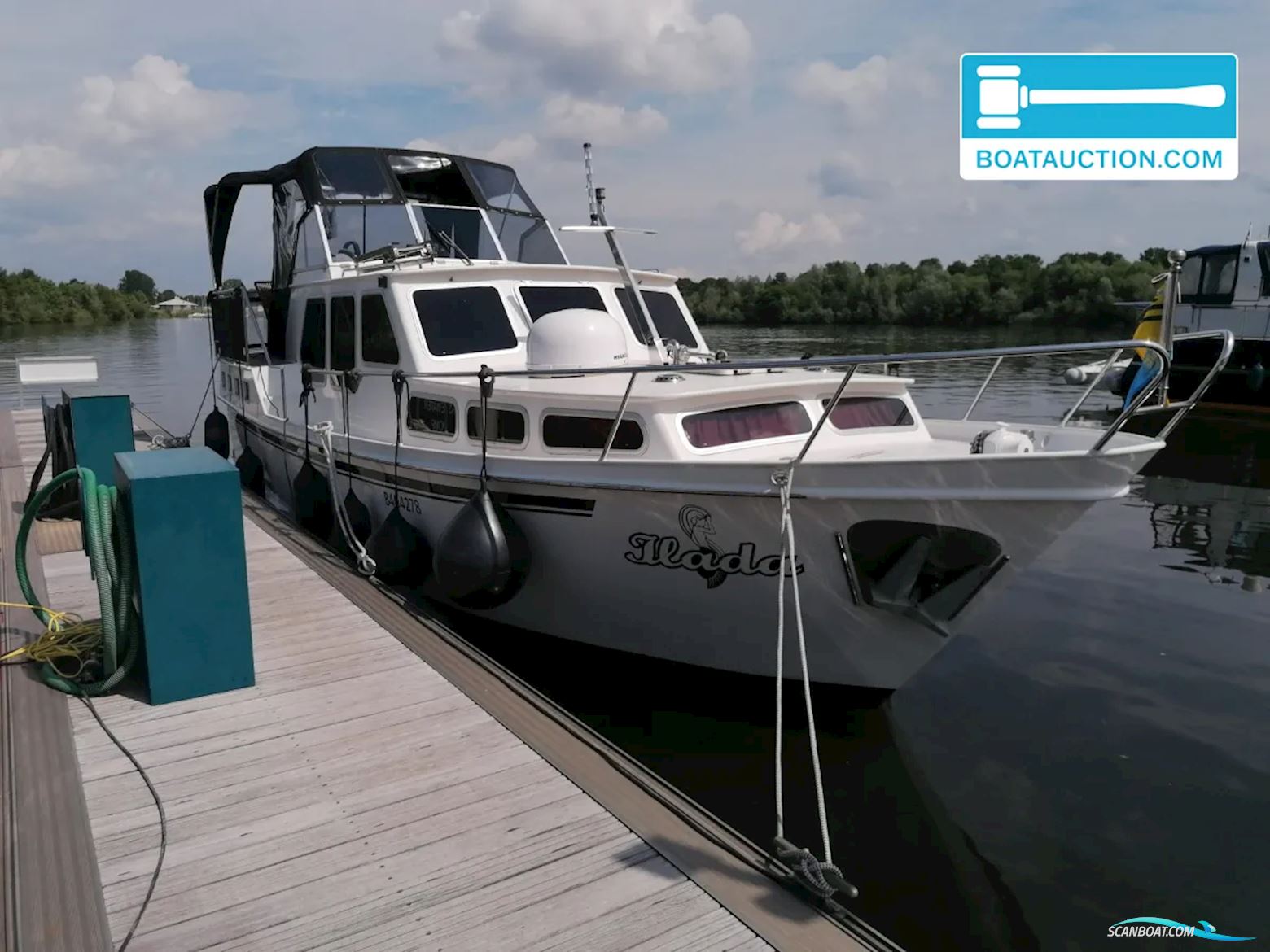 Phino Kruiser Motorboat 1997, with Vetus deutz engine, Belgium
