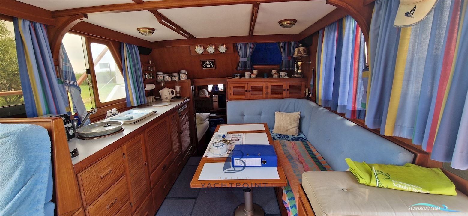 Phuket Trawler 35