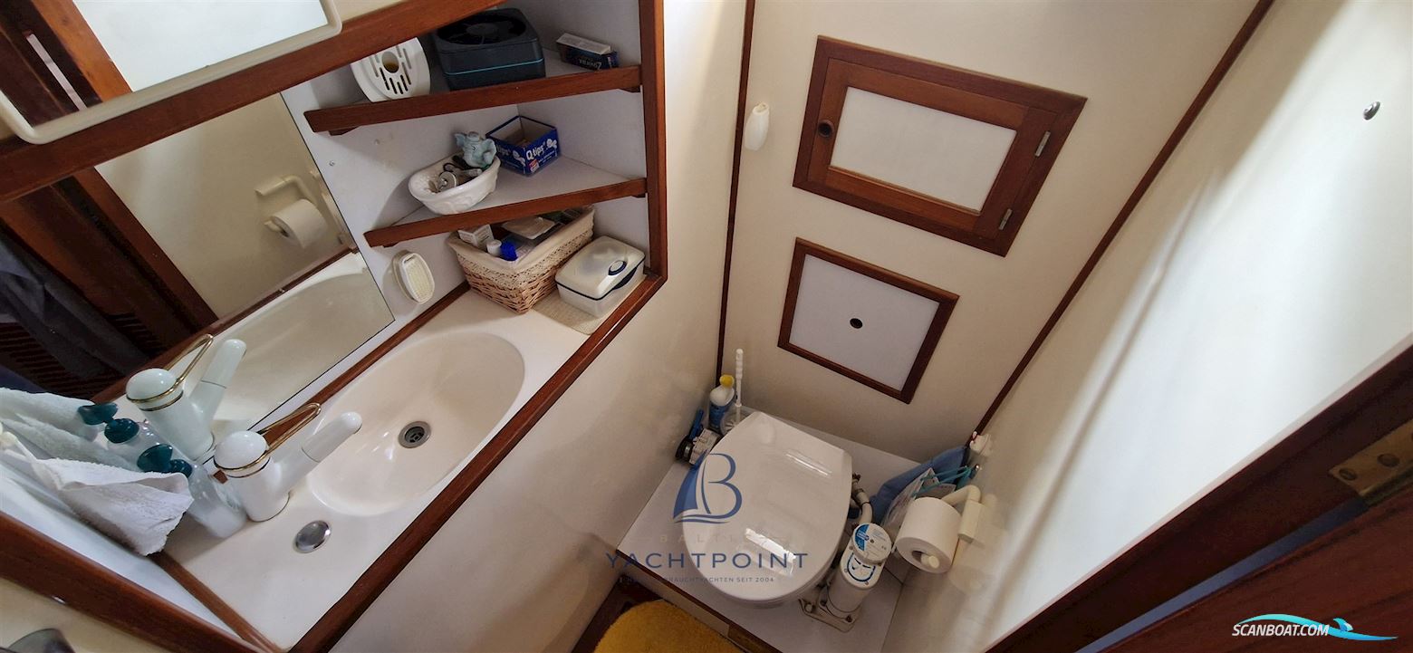 Phuket Trawler 35