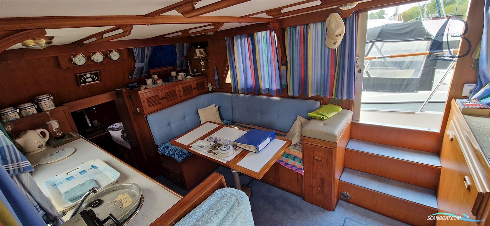 Phuket Trawler 35
