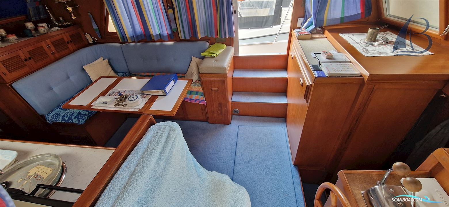 Phuket Trawler 35