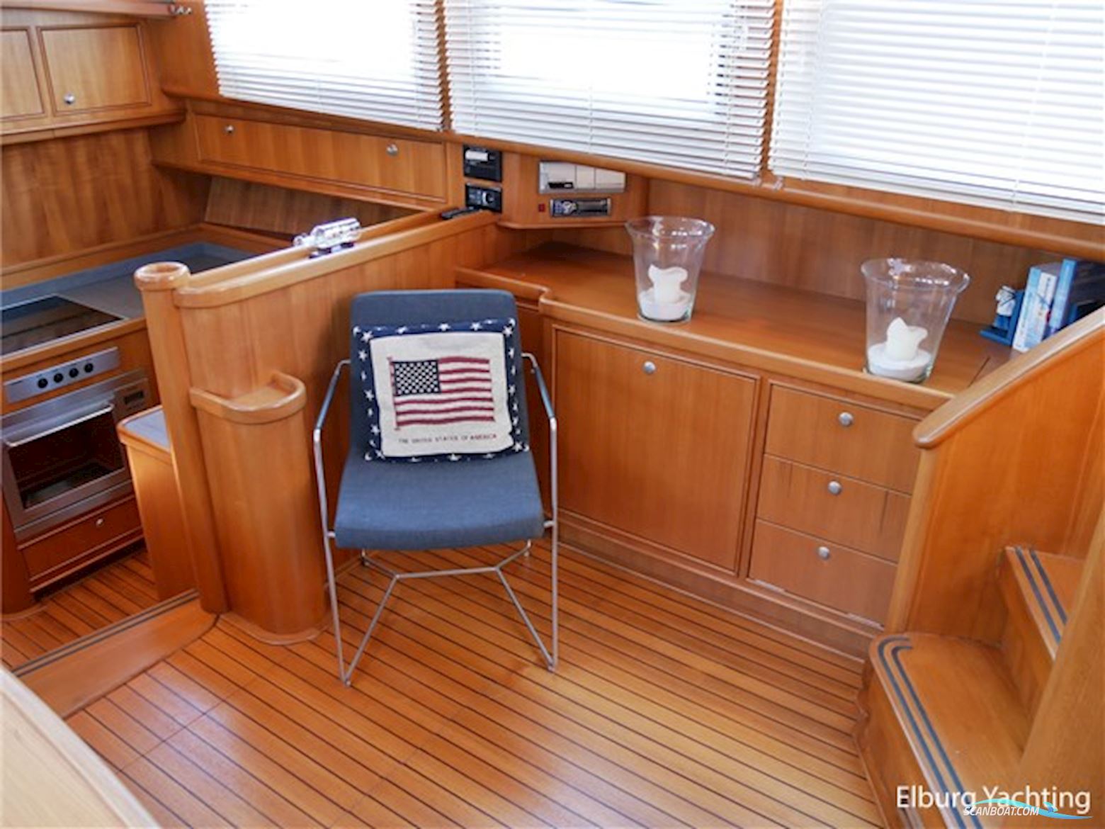 Pieter Beeldsnijder 58 - Open Pilothouse 