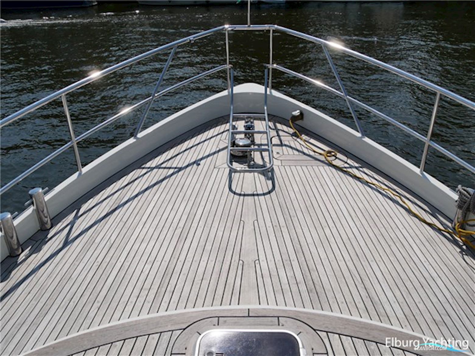 Pieter Beeldsnijder 58 - Open Pilothouse 