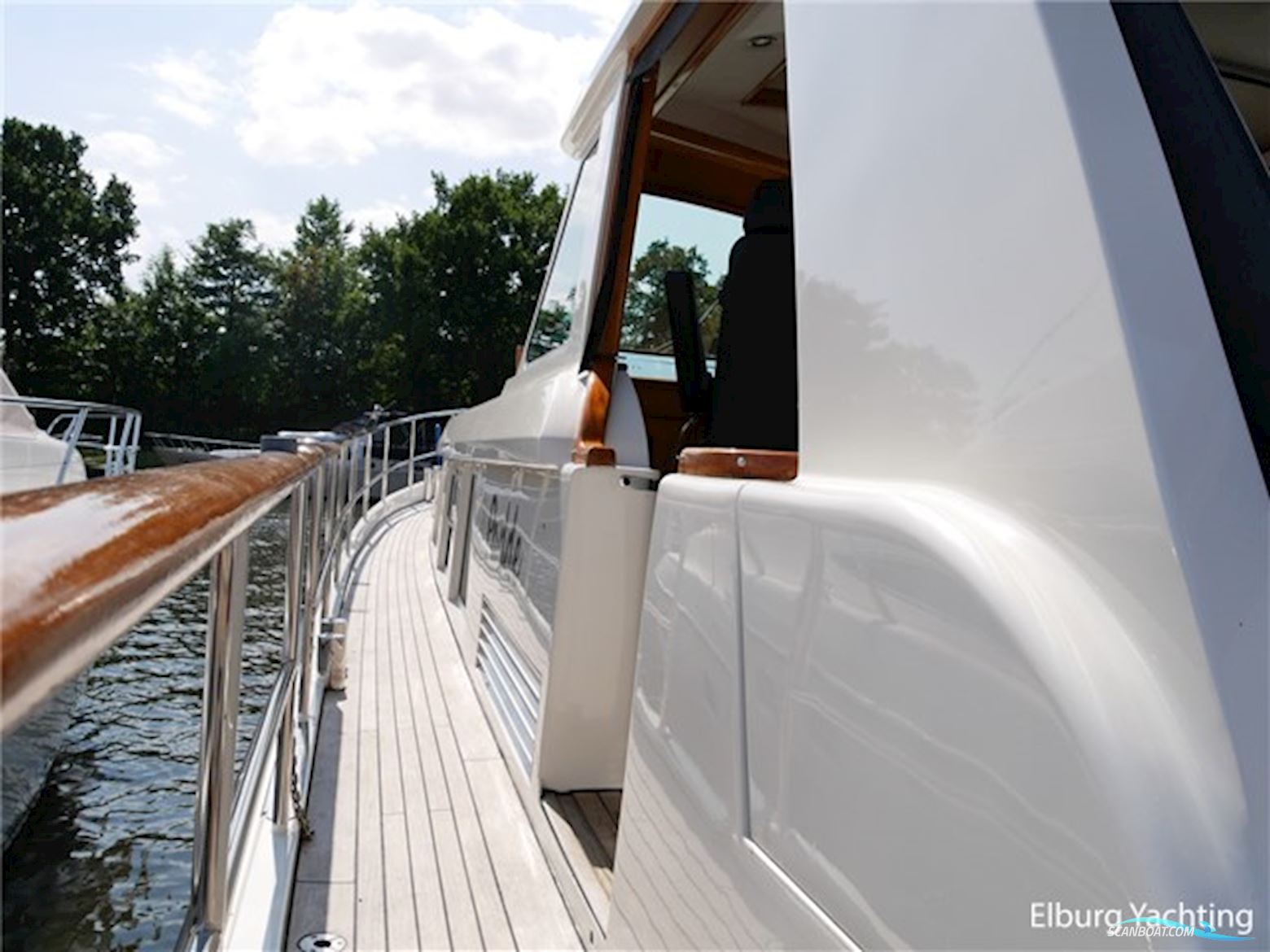 Pieter Beeldsnijder 58 - Open Pilothouse