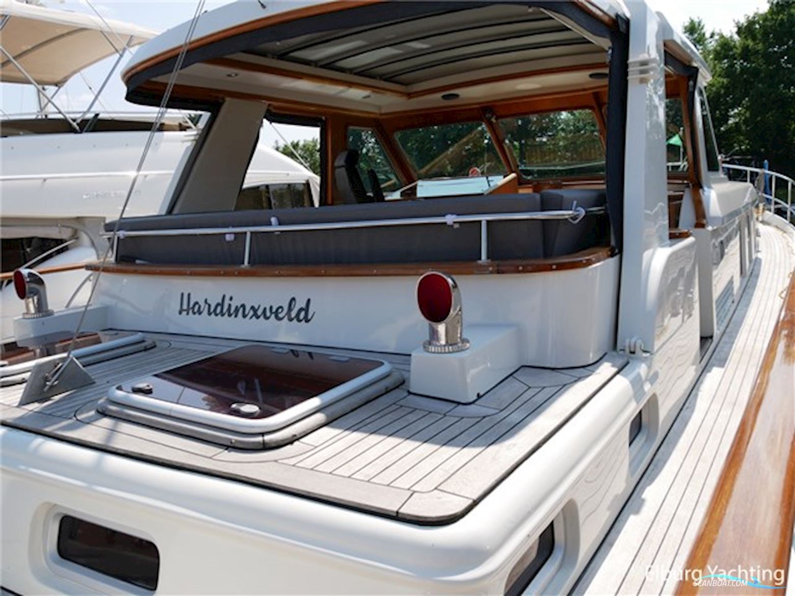 Pieter Beeldsnijder 58 - Open Pilothouse