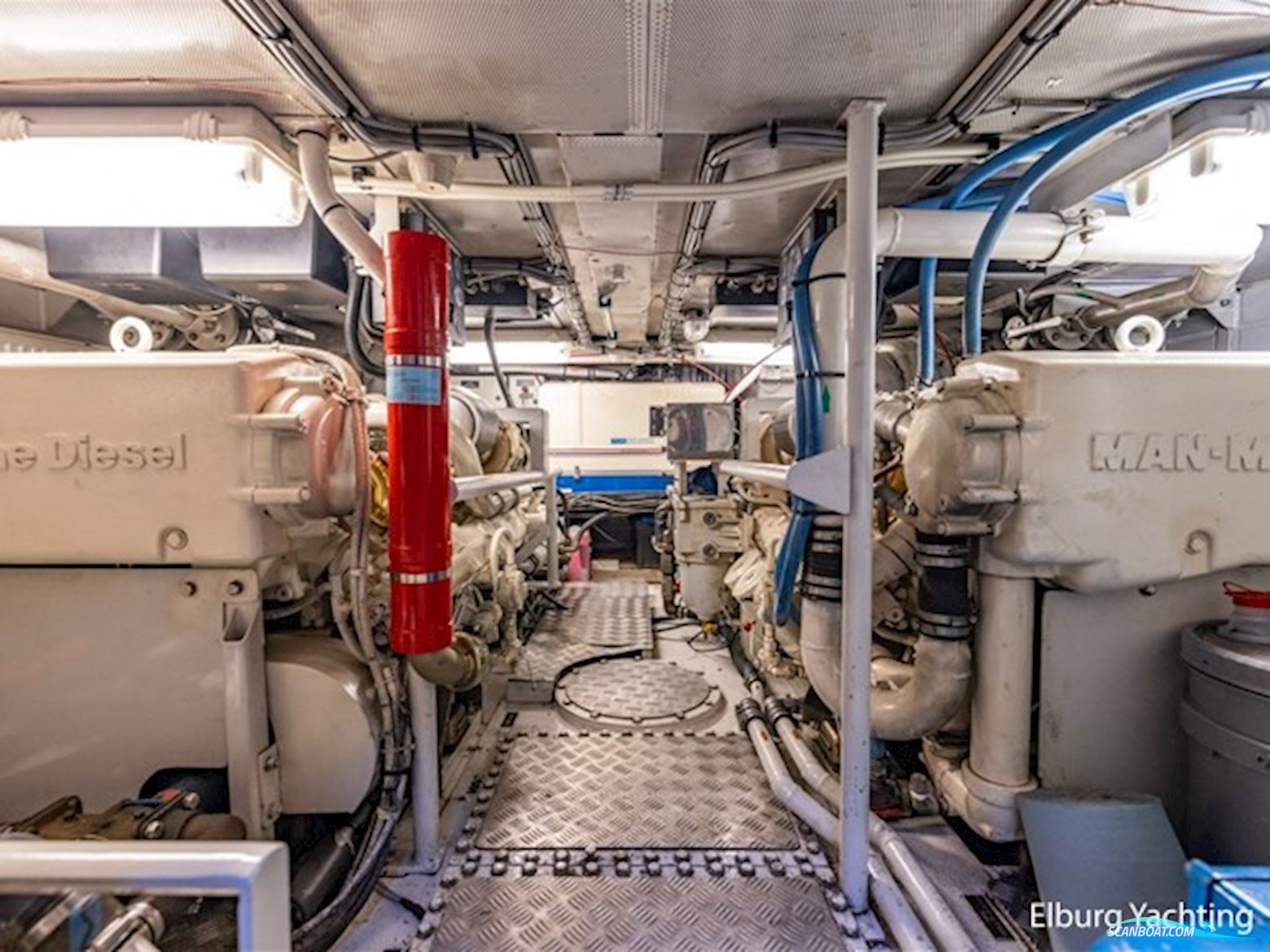 Pieter Beeldsnijder 60 - Explorer Yacht