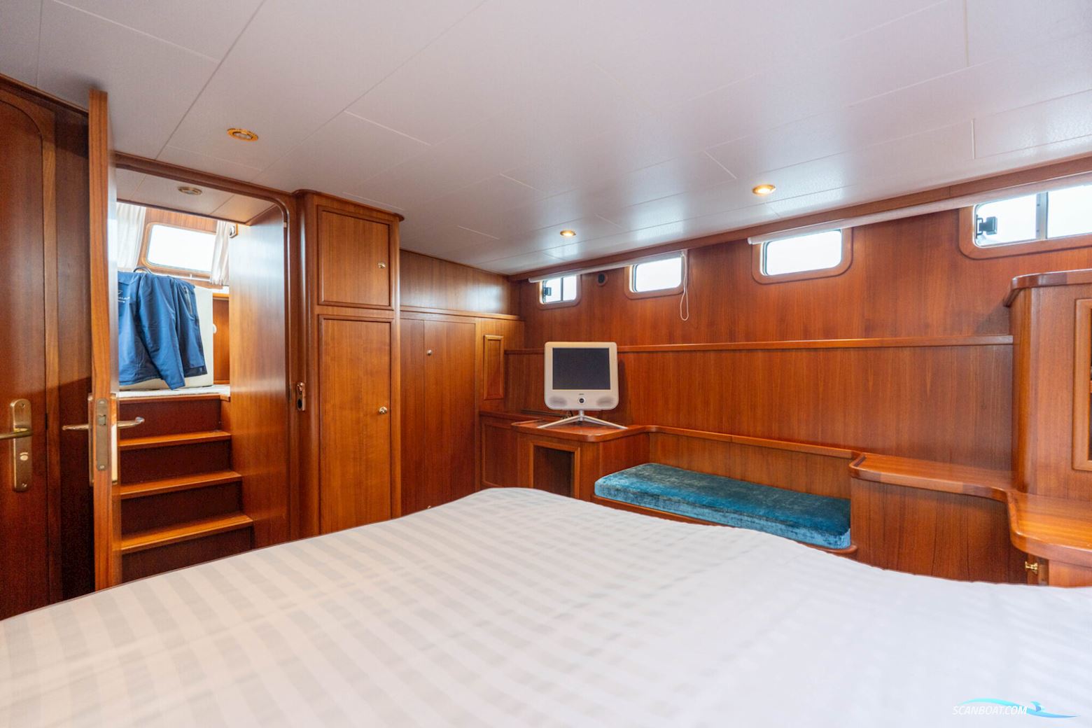 Pieter Beeldsnijder Spiegelkotter 15.00 VS