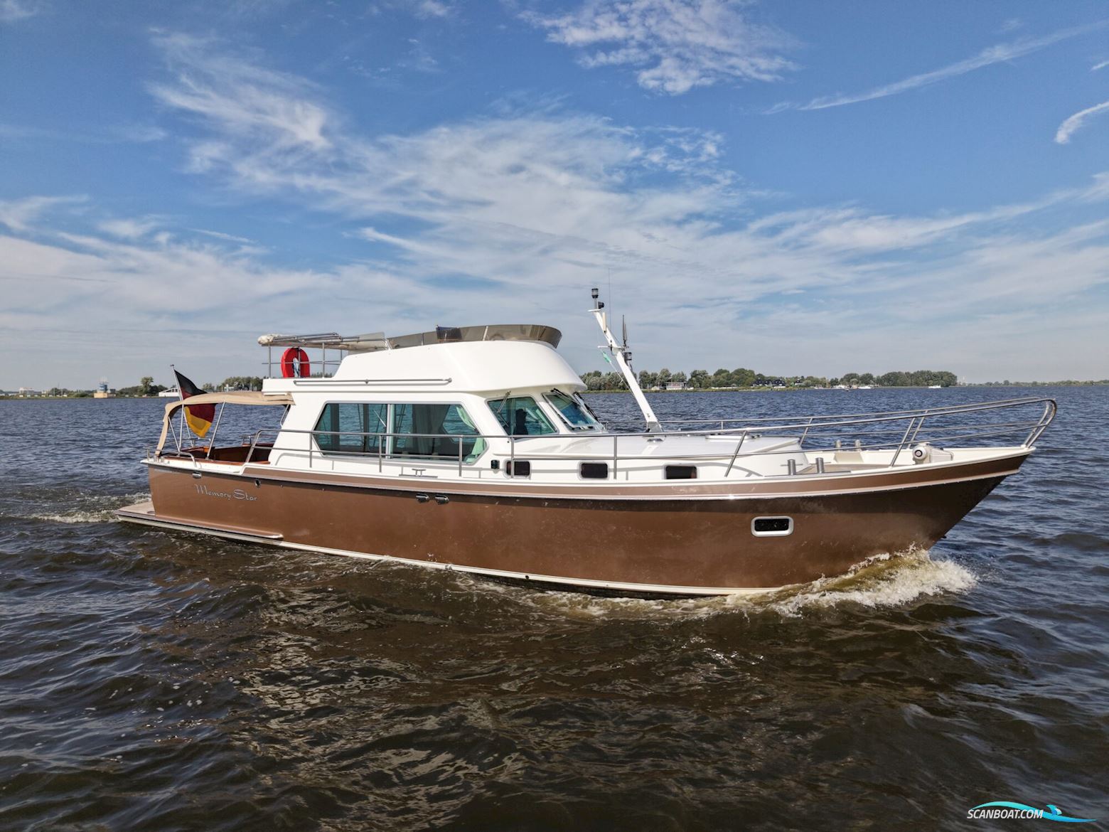 Pikmeer Kruiser 12.50 Exclusive Flybridge Spiegeldeur Motorboat 2002, with Vetus Deutz engine, The Netherlands