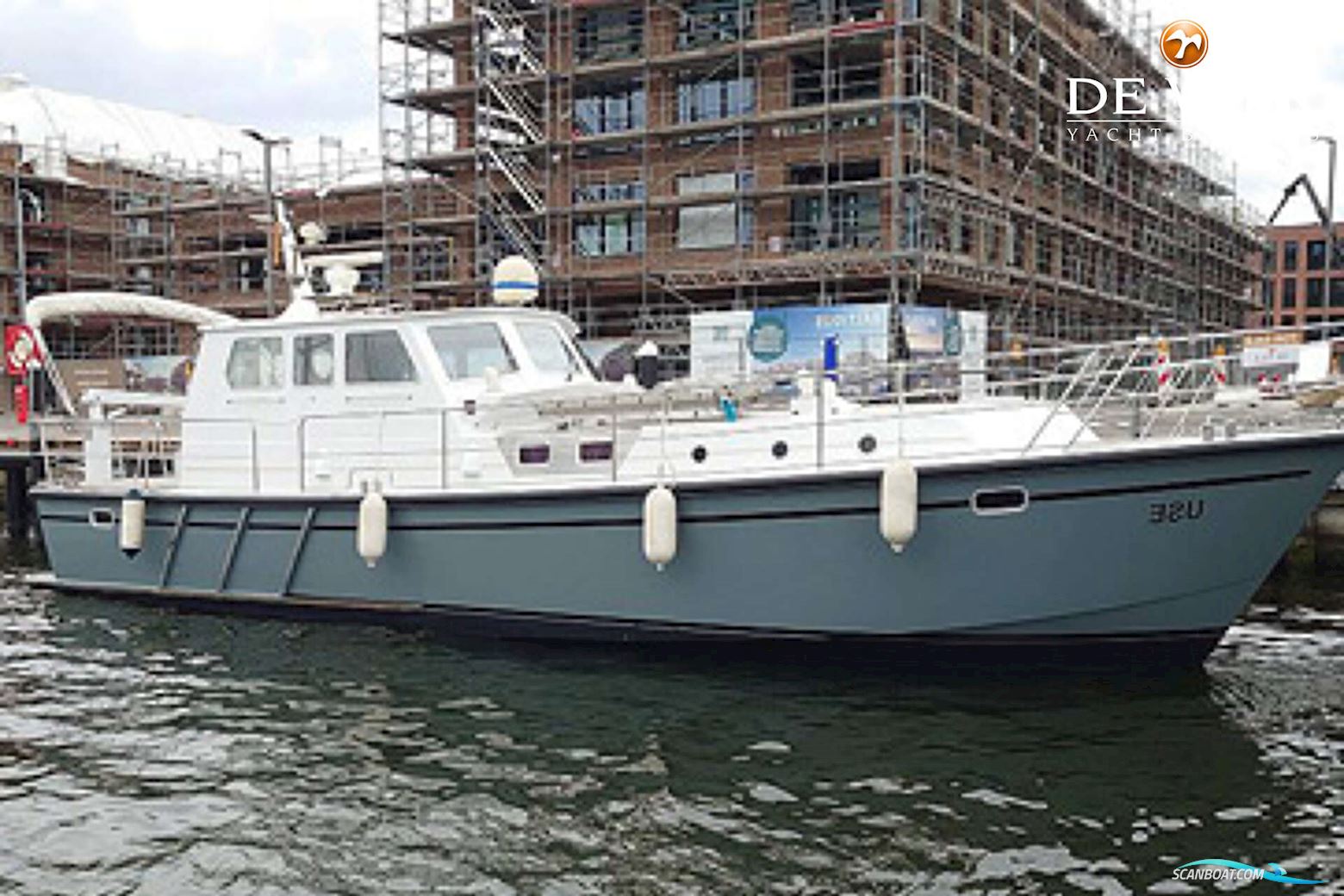 Pilot 44 Motorboat 1997, with Cummins engine, Germany