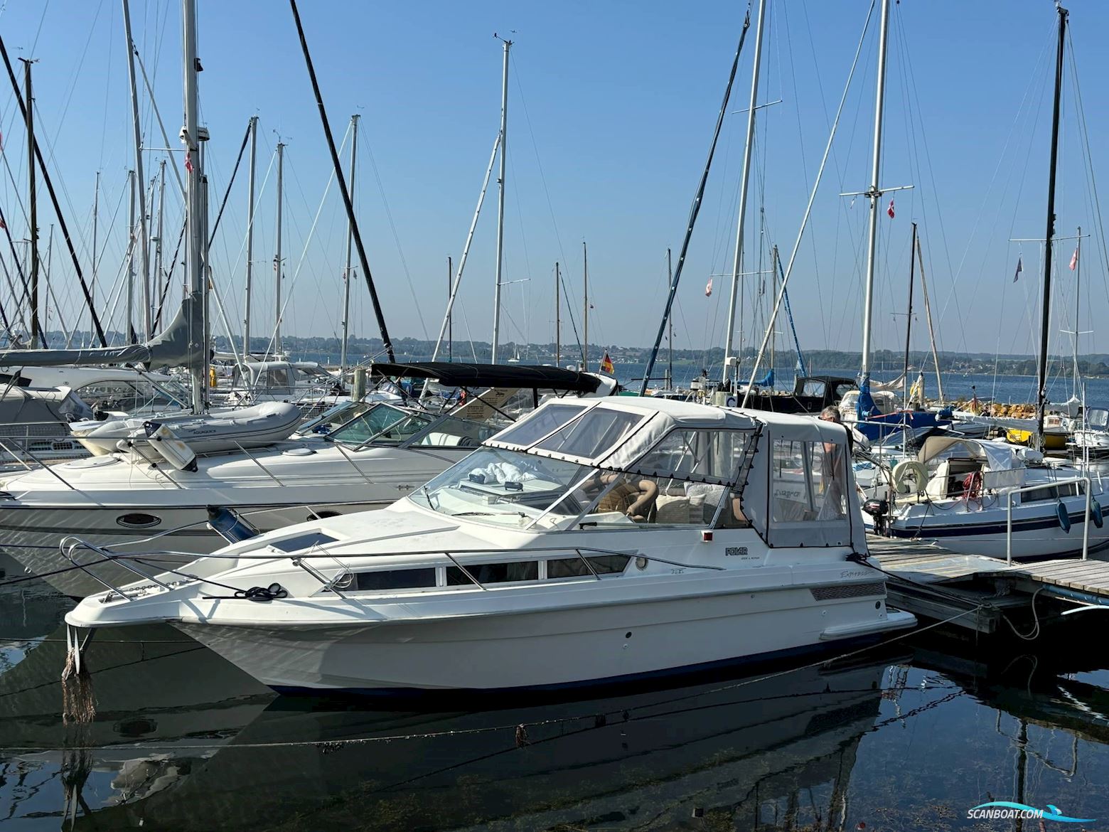 Polar 820 Express Motorboat 1990, with Volvo Penta P41 engine, Denmark