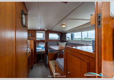 Polaris Manta 8.60 HT Motorboat 1988, with Volvo Penta engine, The Netherlands