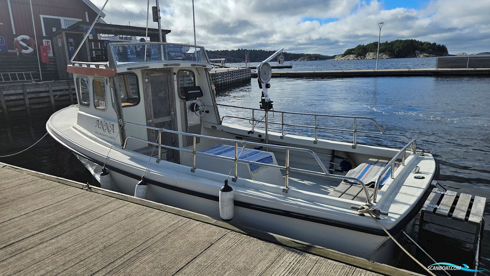 Pollux 21 Fishing