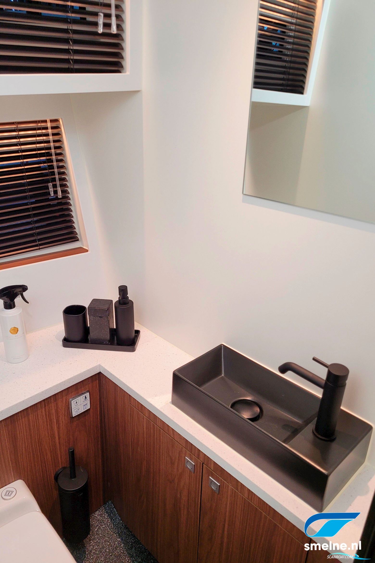 Polynautic OC / FB - Vripack Design