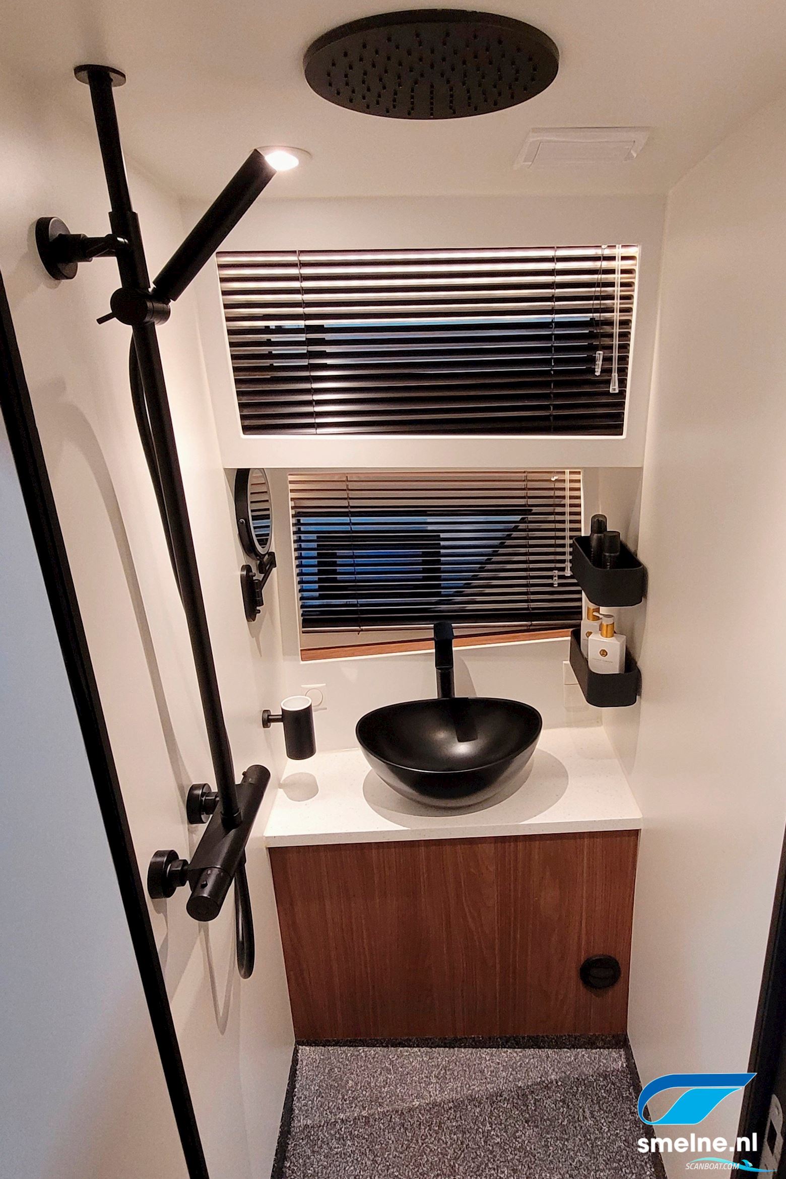 Polynautic OC / FB - Vripack Design