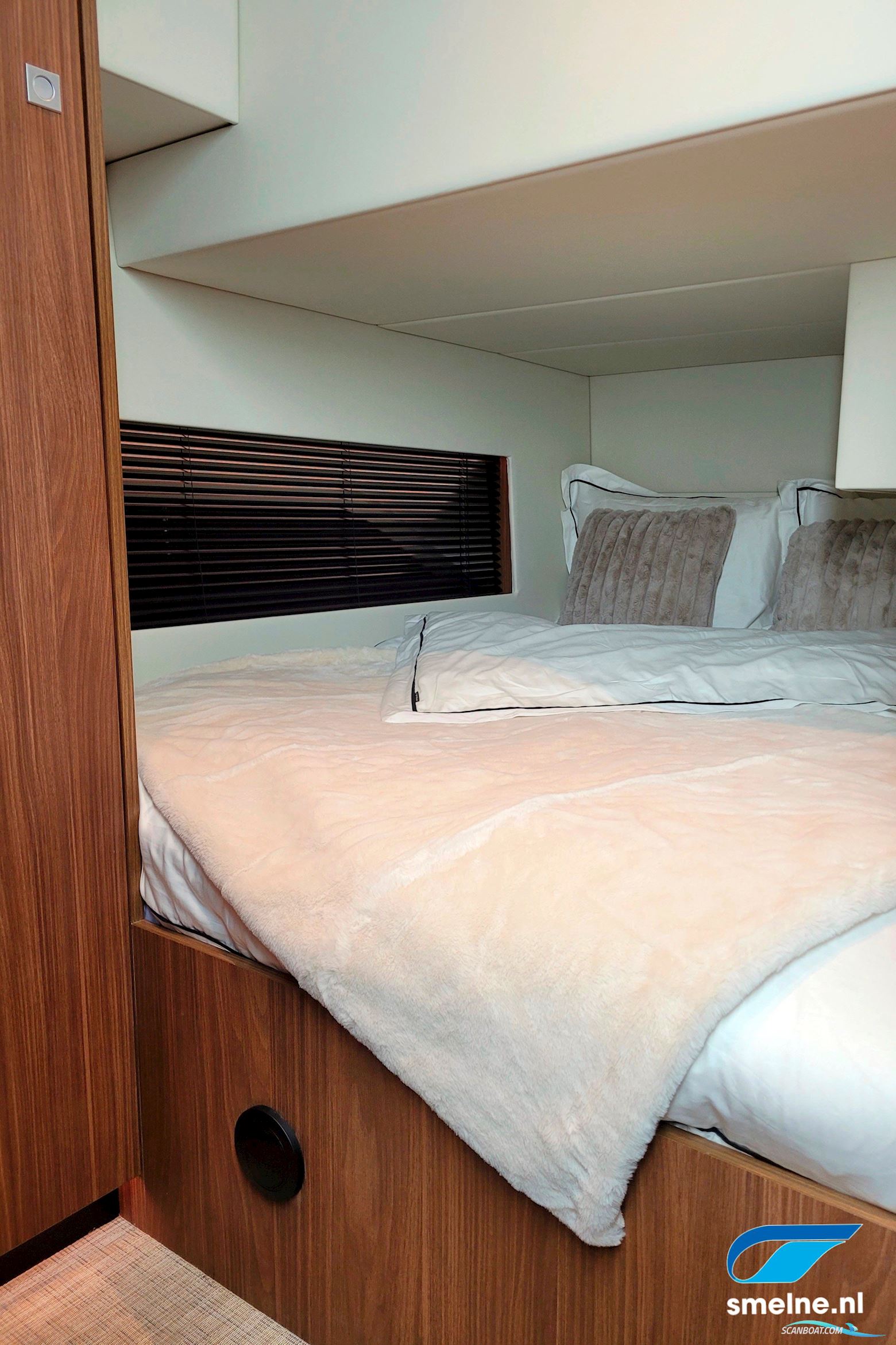 Polynautic OC / FB - Vripack Design