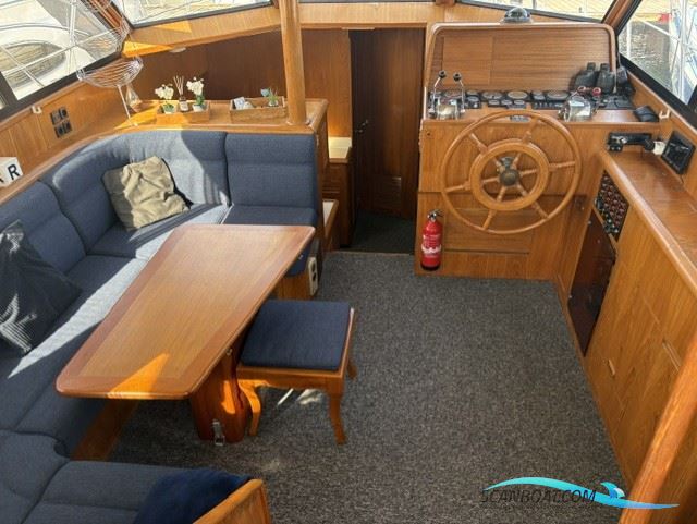 President 395 - Flybridge