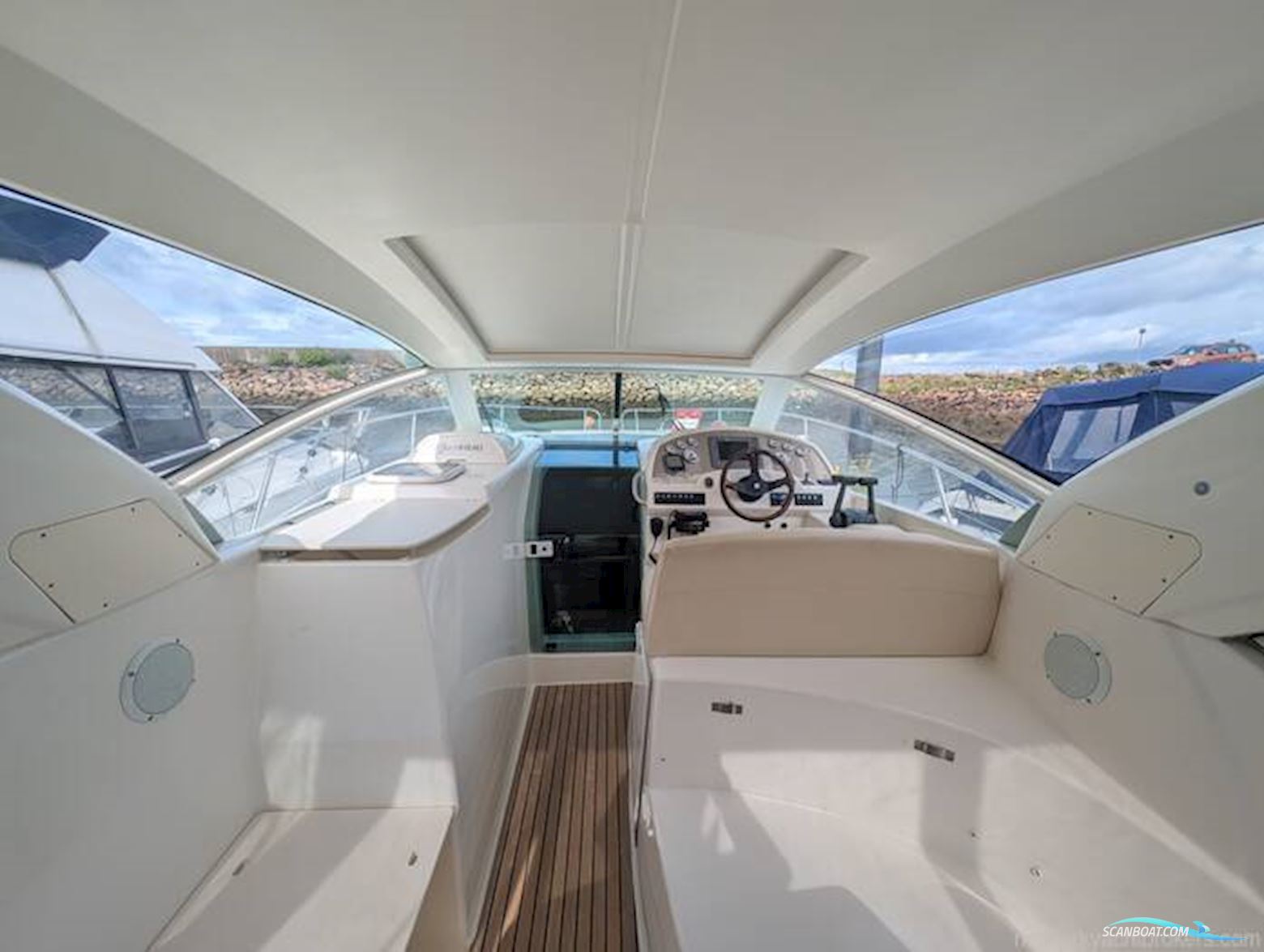 Prestige 30S