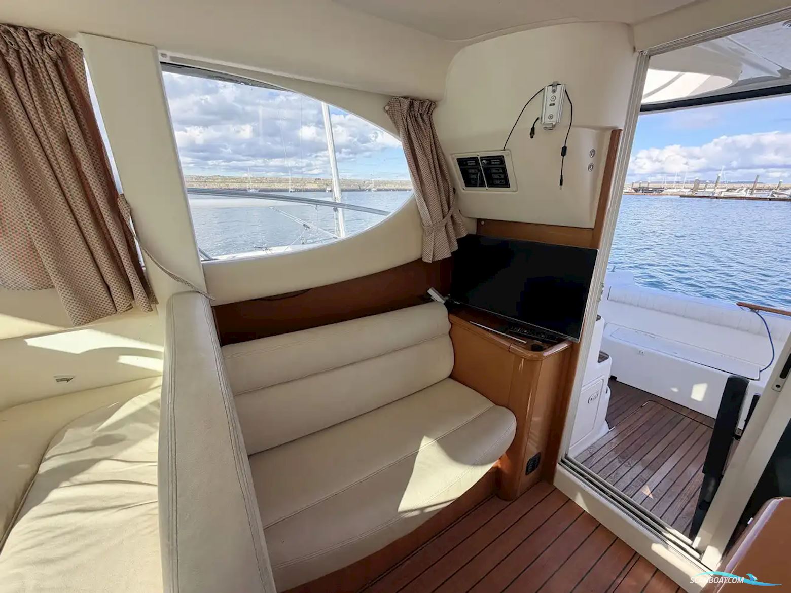 Prestige 32
