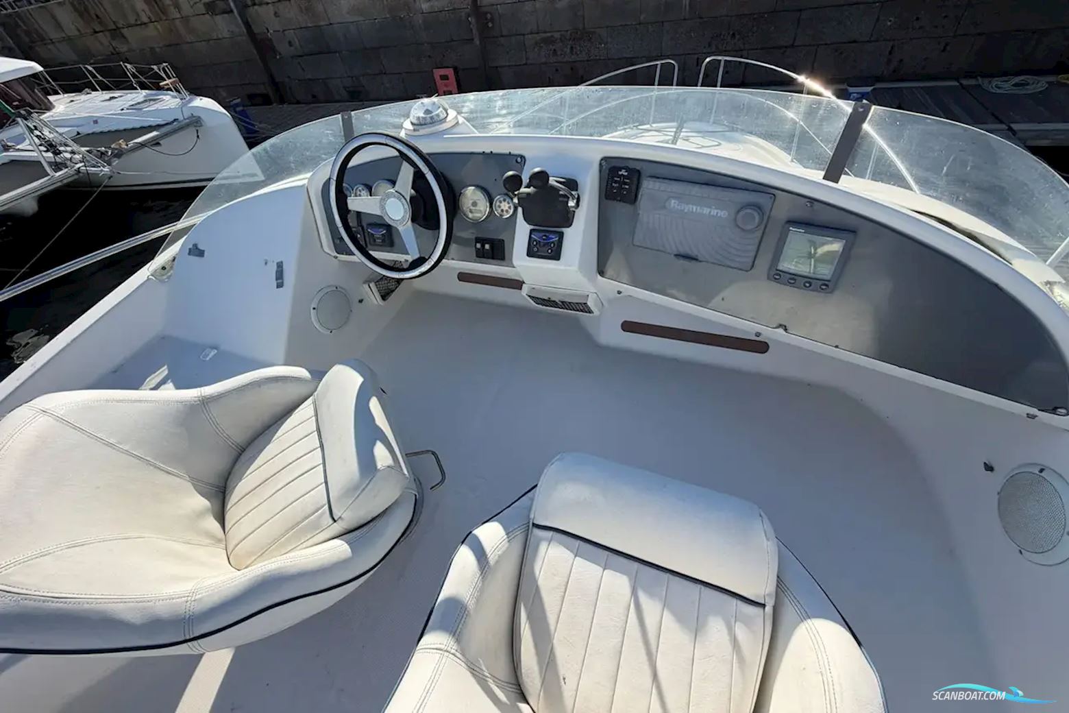 Prestige 32