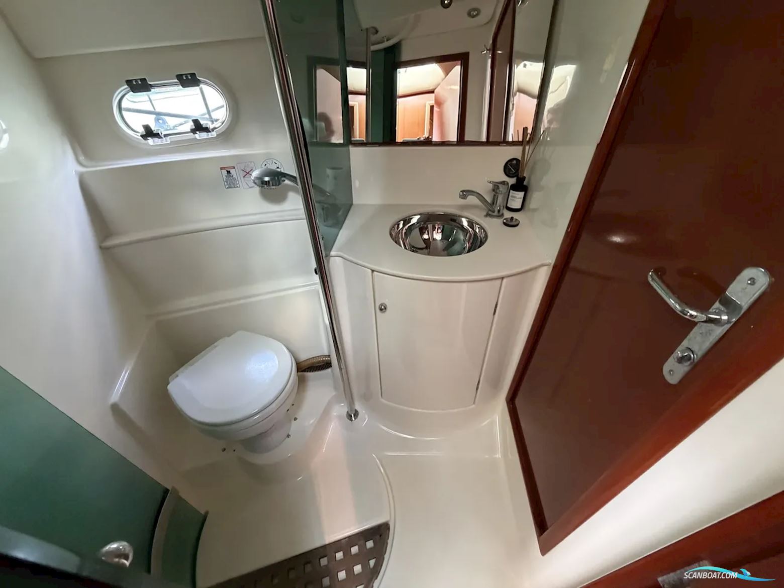 Prestige 36