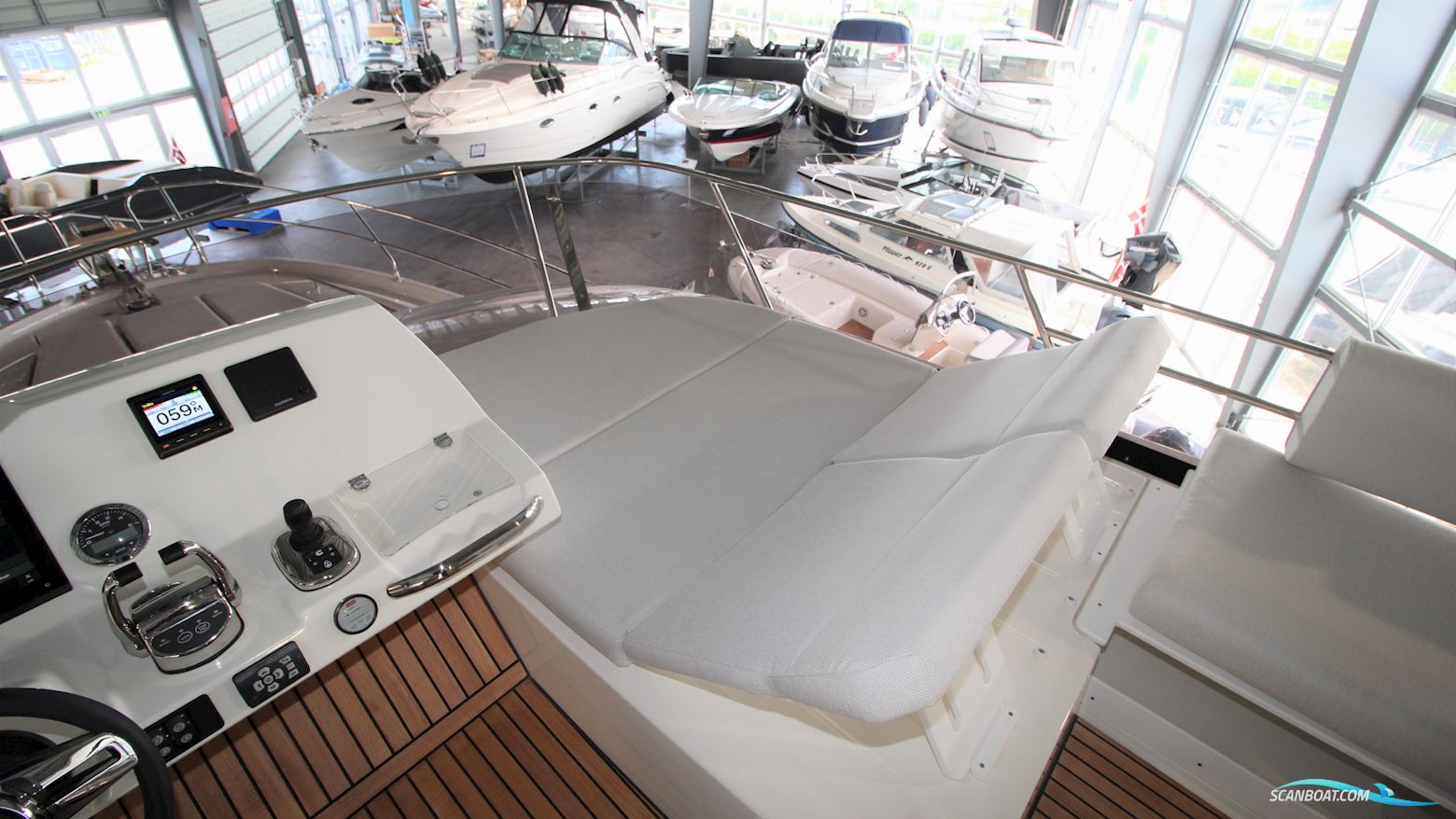Prestige 420 Fly