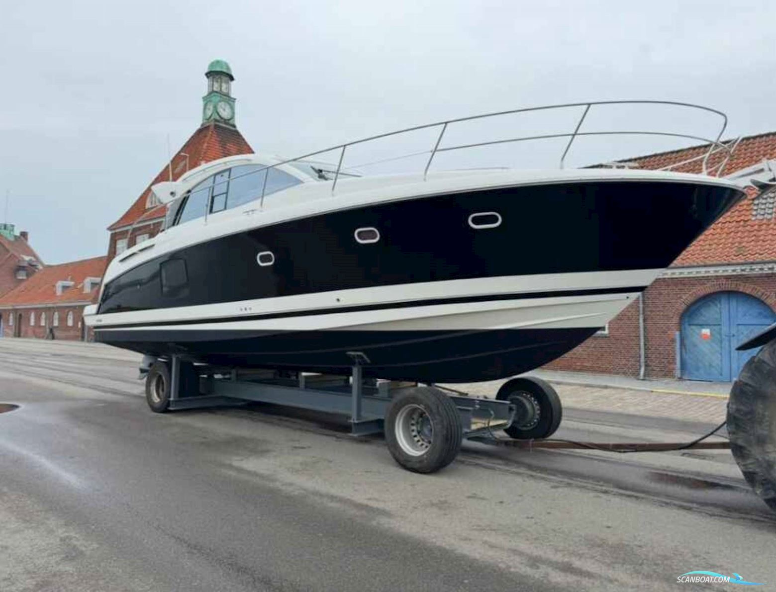 Prestige 42S - Twin Volvo Penta IPS500/Udstyr