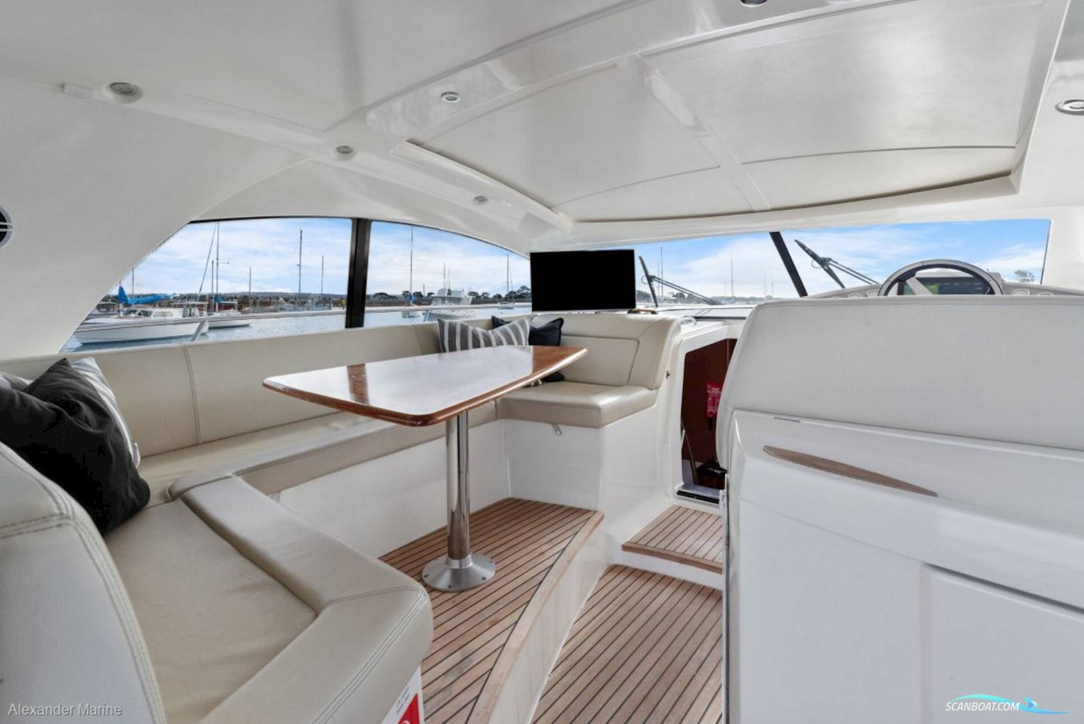 Prestige 42S - Twin Volvo Penta IPS500/Udstyr