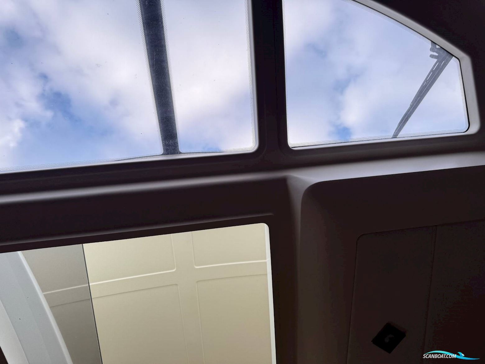 Prestige 42S - Twin Volvo Penta IPS500/Udstyr