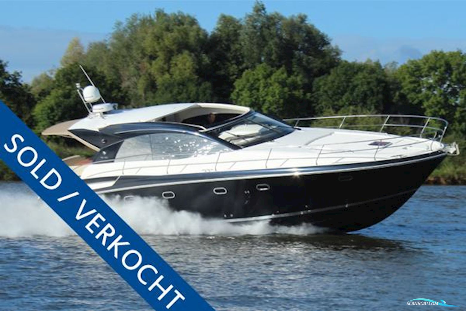 Prestige 42S Motorboat 2009, with Volvo Penta engine, The Netherlands