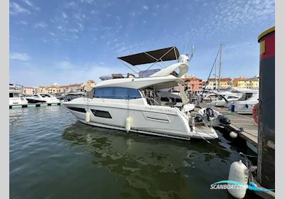 Prestige 450 Motorboat 2017, with Volvo Penta engine, Portugal