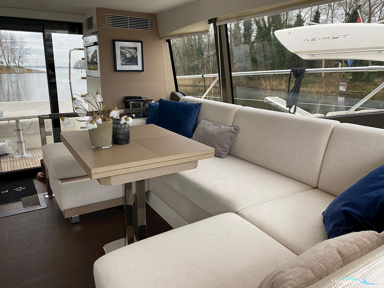 Prestige 460 flybridge