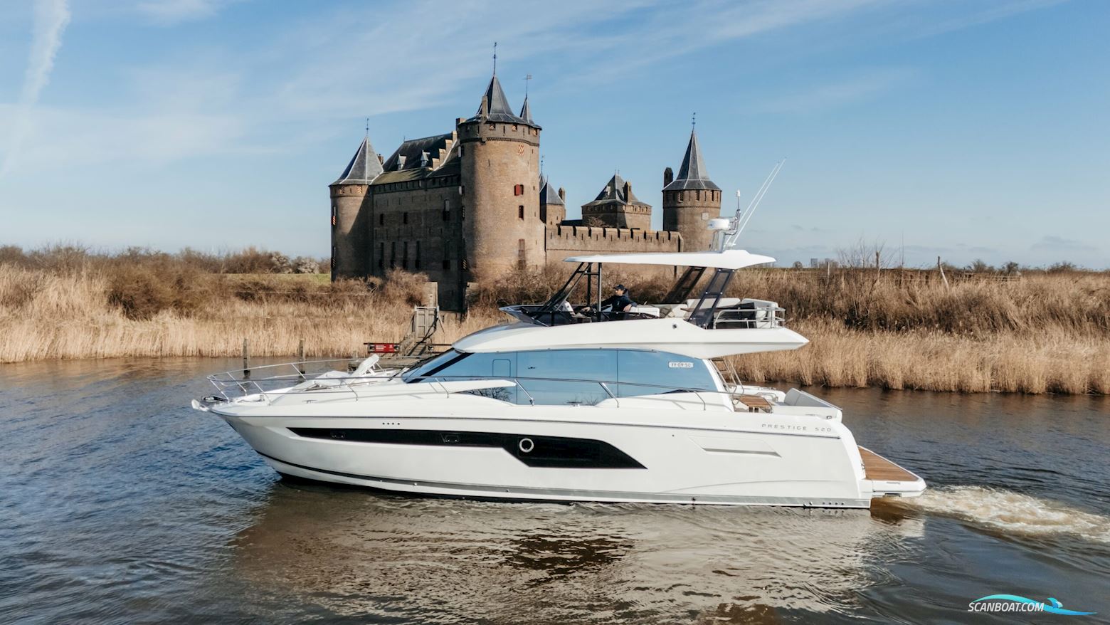 Prestige 520 Flybridge