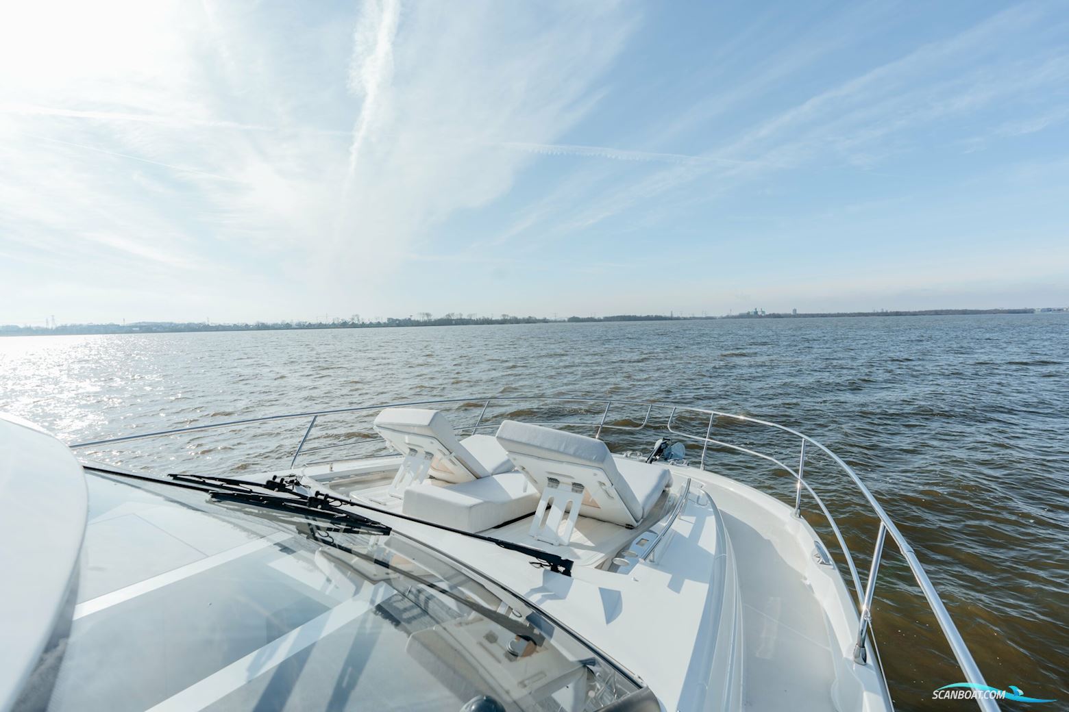 Prestige 520 Flybridge